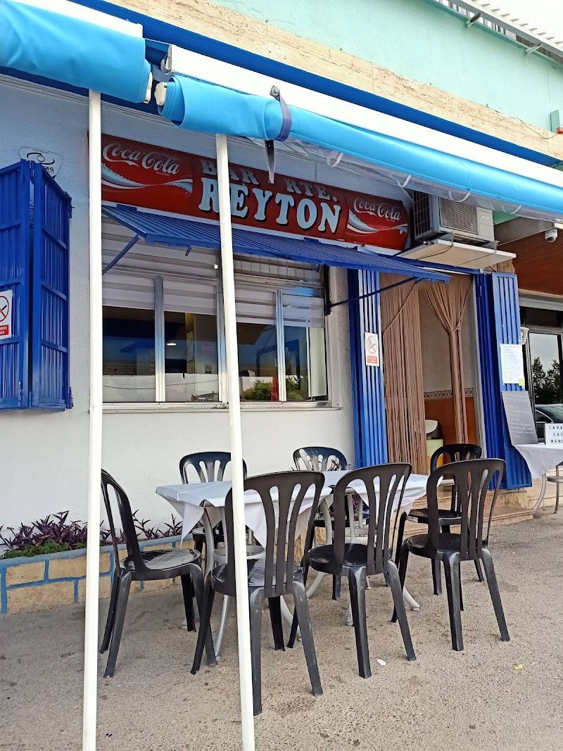 Bar Reyton