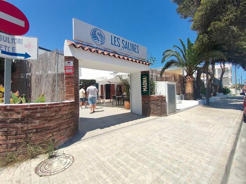 La Siesta Salines Restaurant & Hostel