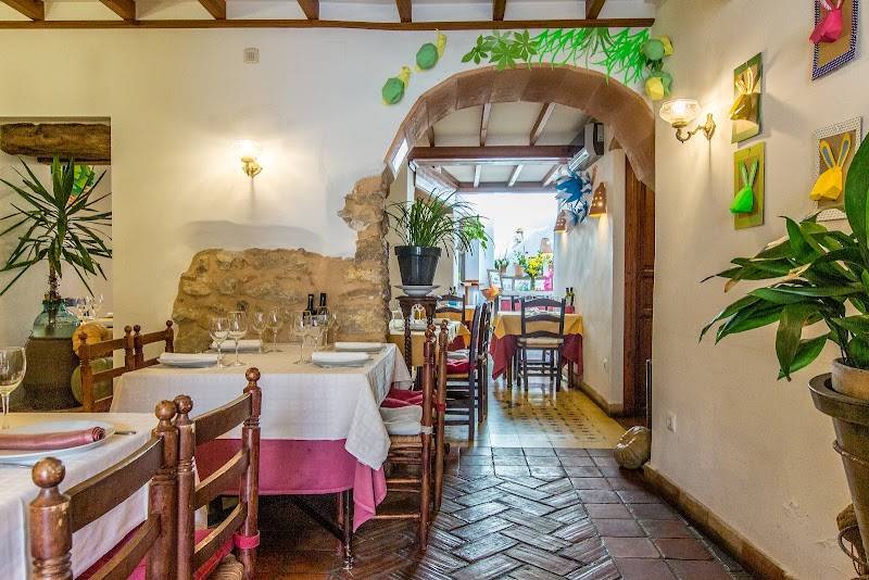 Restaurant · CAL MORELL · Cuina i Tradició