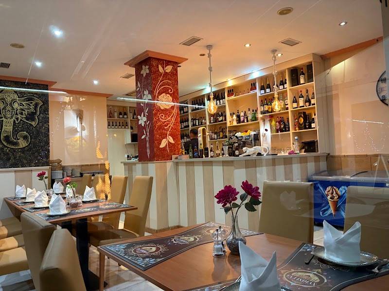 Taj Indian Restaurant Zeniamar