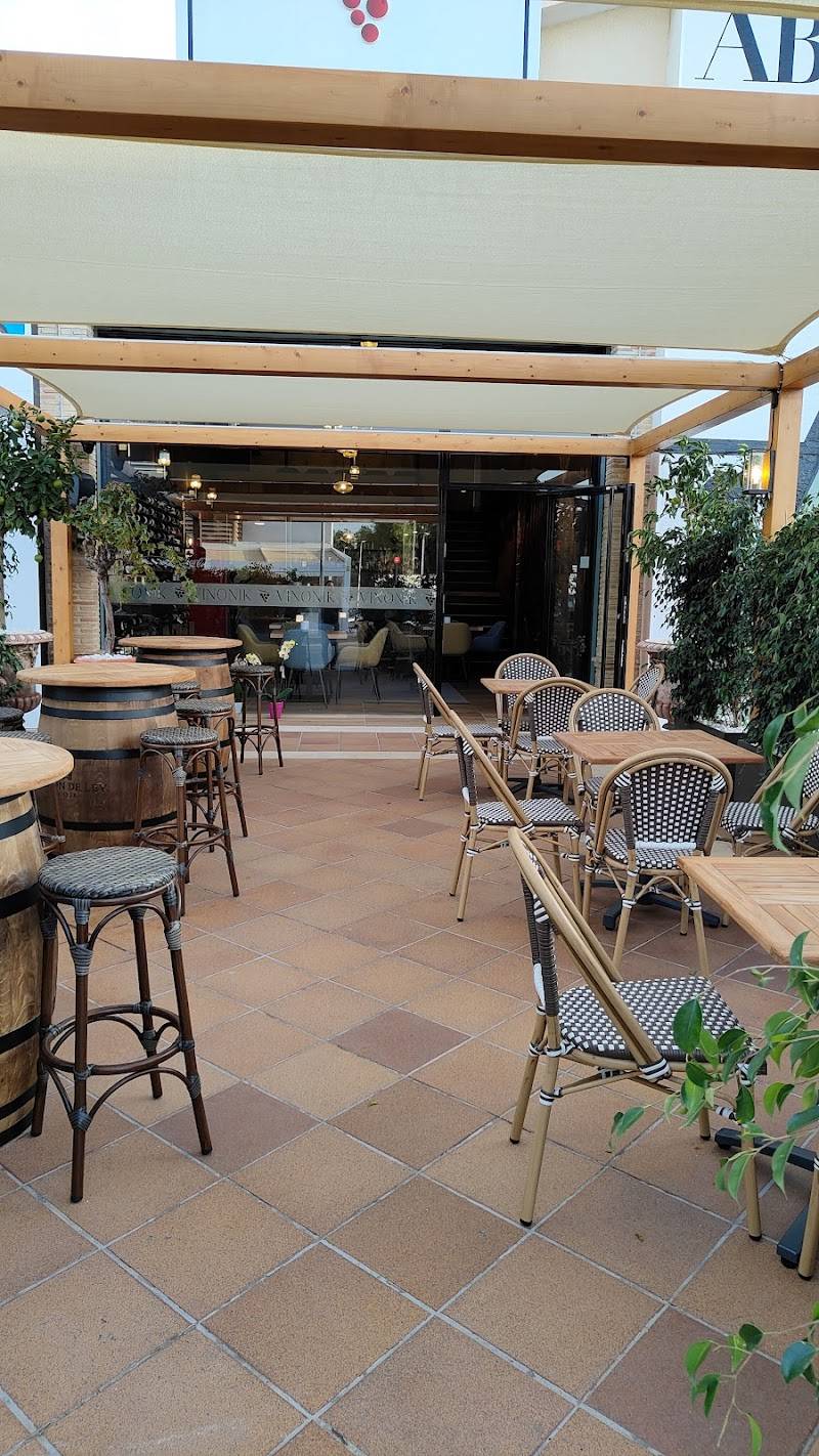 VINONIK WINE BAR & RESTAURANT