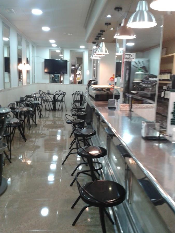 Bar Restaurante Fina - restaurante en Alzira, Valencia, España