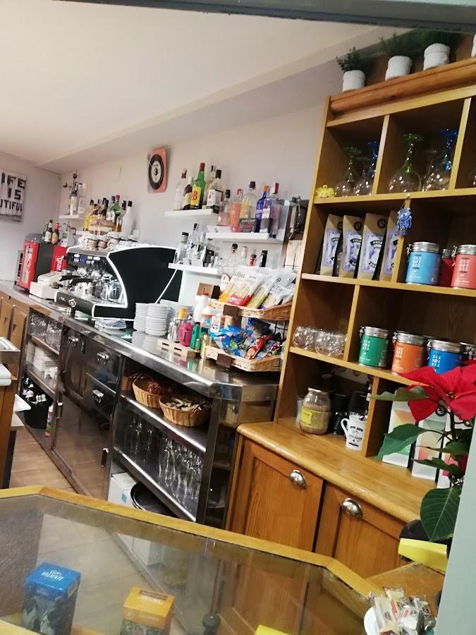 Cafetería Santa Paciencia - restaurante en Alzira, Valencia, España