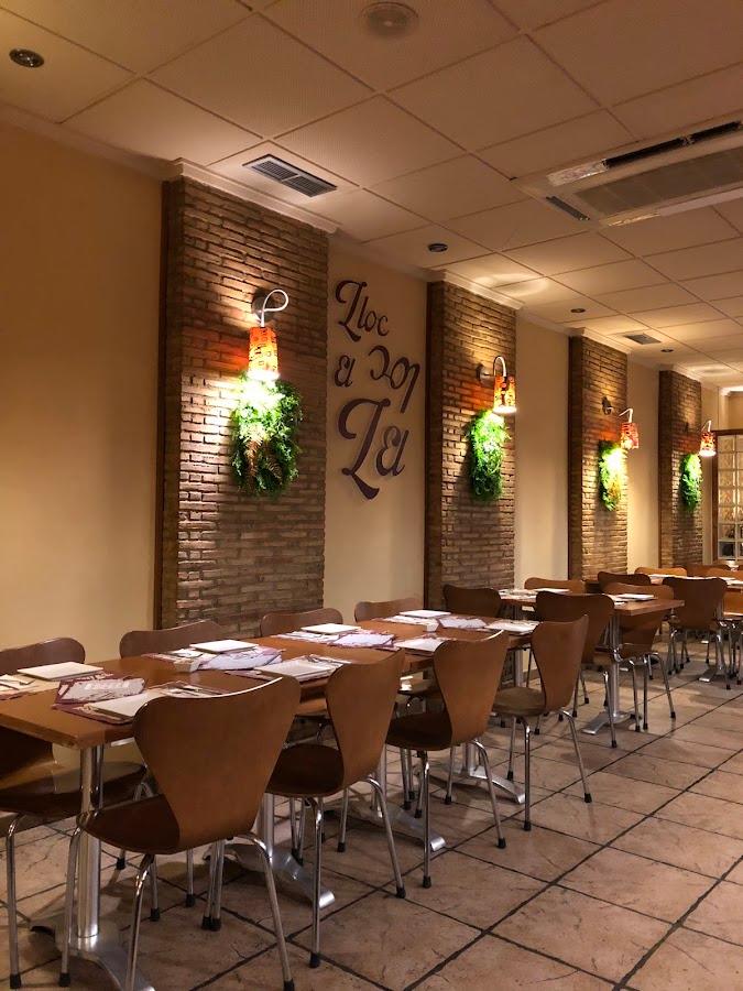 El Lloc entrepans i cassoletes - restaurante en Alzira, Valencia, España