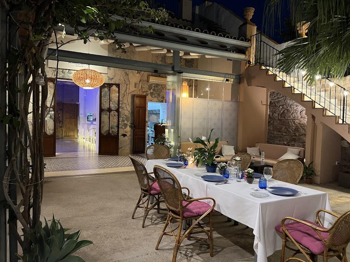 Villa Angelita by Alessandro Maino - restaurante en Benicàssim, Castellón, España
