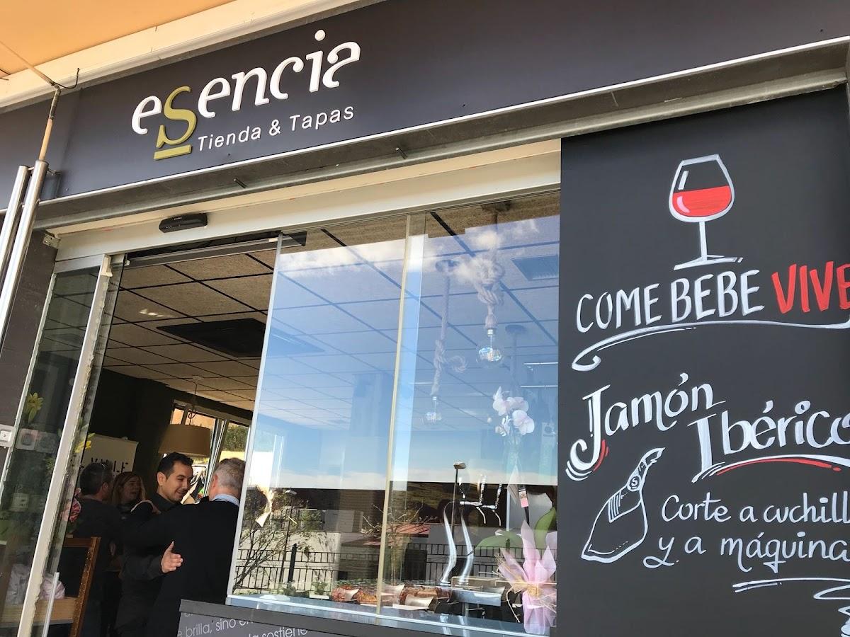 Restaurante Esencia Tienda y Tapas - restaurante en Chiva, Valencia, España