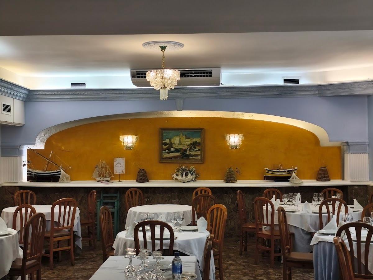 Casa Ramon Marinés - restaurante en La Ràpita, Tarragona, España
