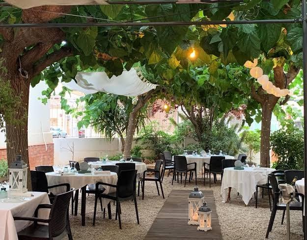 Hotel Restaurante Llansola 1921 - petit Hotel - restaurante en La Ràpita, Tarragona, España