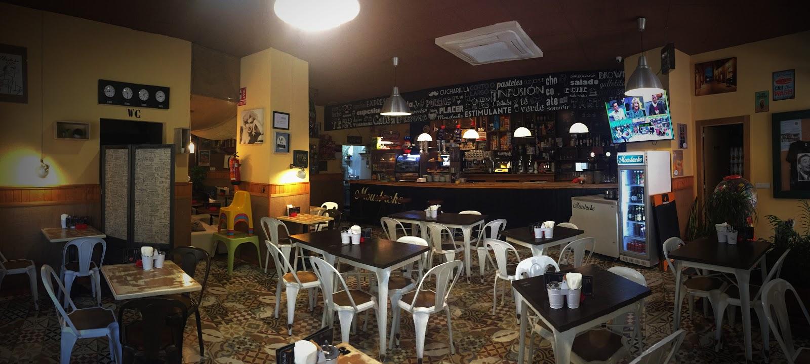 Moustache Café - restaurante en Vinaròs, Castellón, España