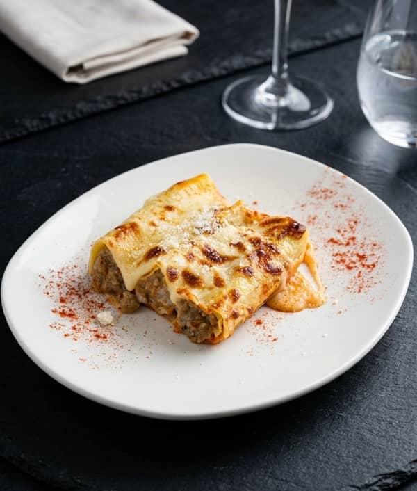 Canelones con foie de MENÚ en Restaurante Valentin, Alcossebre