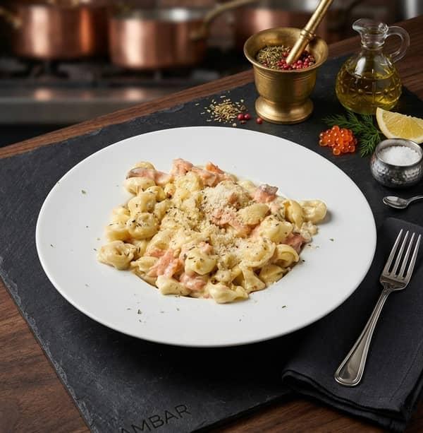 Tortellini con salmón ahumado en Restaurante Valentin, Alcossebre