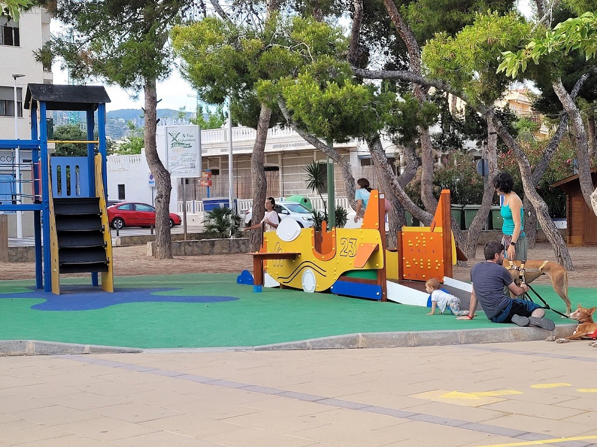 Zona infantil playa cargador - restaurante en Alcossebre, Castellón, España