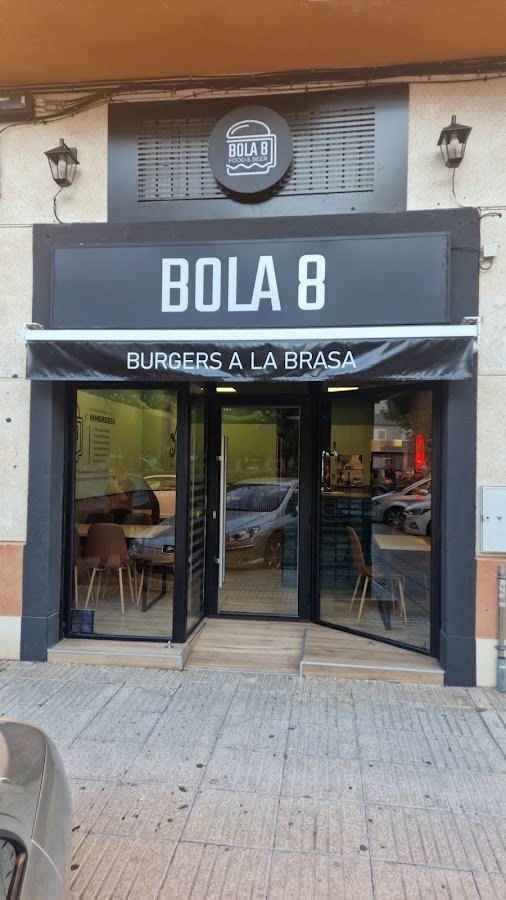 BOLA8 Alzira - restaurante en Alzira, Valencia, España