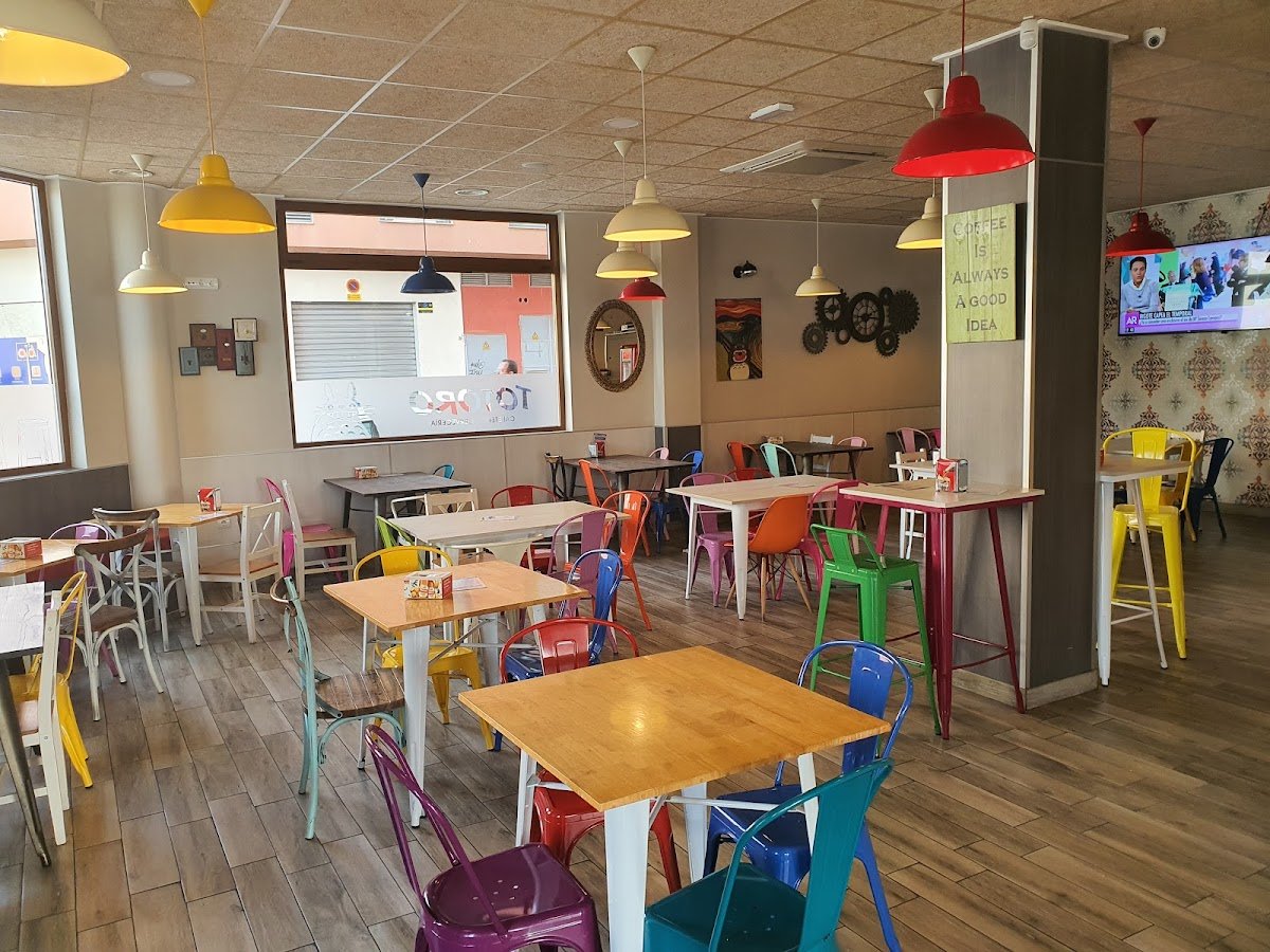 Cafetería Cervecería Totoro Alzira - restaurante en Alzira, Valencia, España