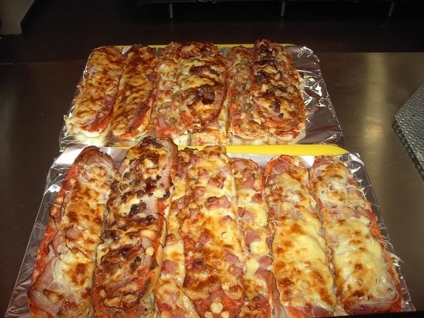 Pollos y Pizzas Ortiz Alzira - restaurante en Alzira, Valencia, España