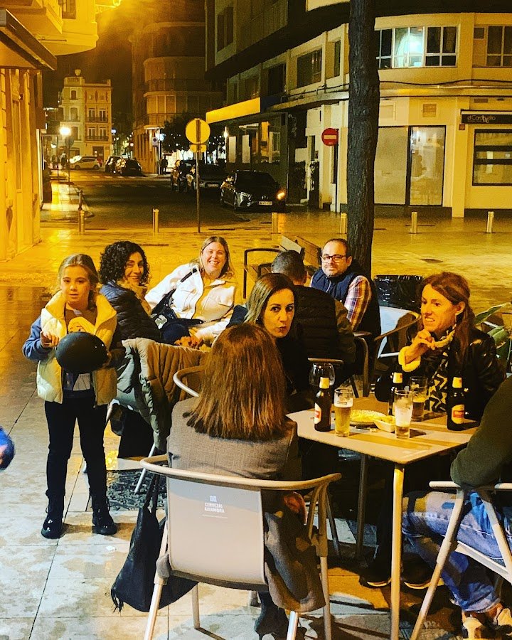 Toni’s bar - restaurante en Alzira, Valencia, España