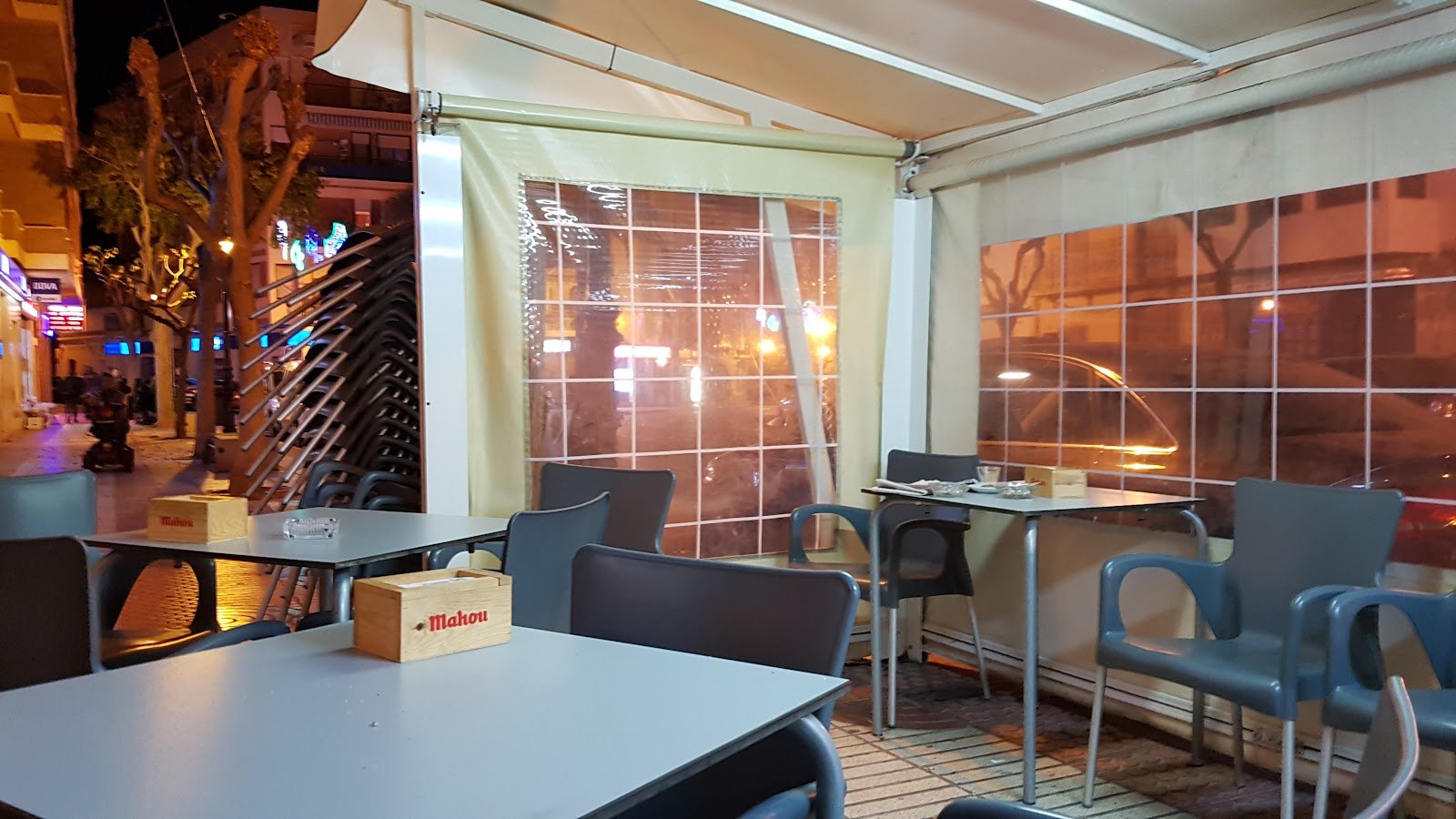 Montesol Food&Drinks - restaurante en Benicàssim, Castellón, España
