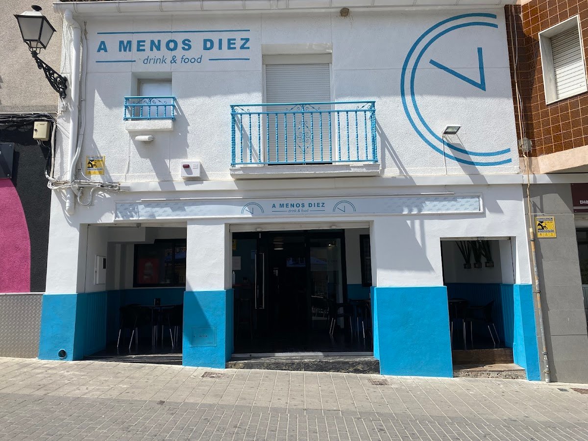 Restaurante Menos Diez - restaurante en Chiva, Valencia, España