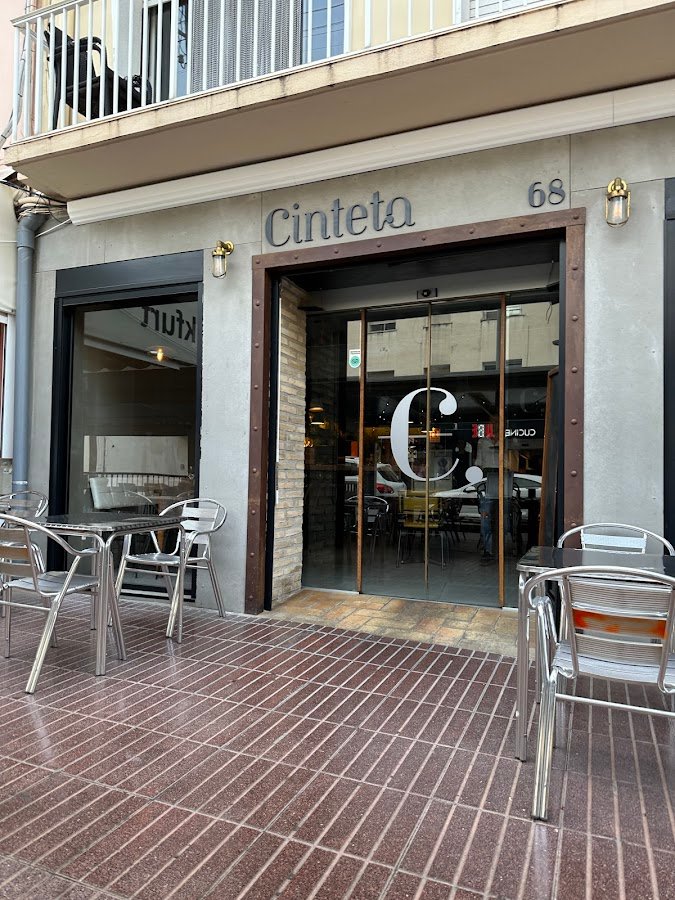 Cinteta Gastrobar - restaurante en La Ràpita, Tarragona, España