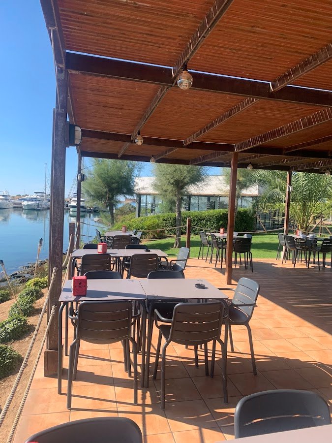 Pizzeria Gastrobar Marina Beach - restaurante en La Ràpita, Tarragona, España
