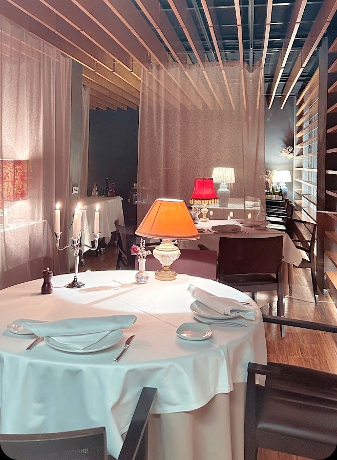 Le Vin Rouge Maître-Cavista - restaurante en Oropesa del Mar, Castellón, España