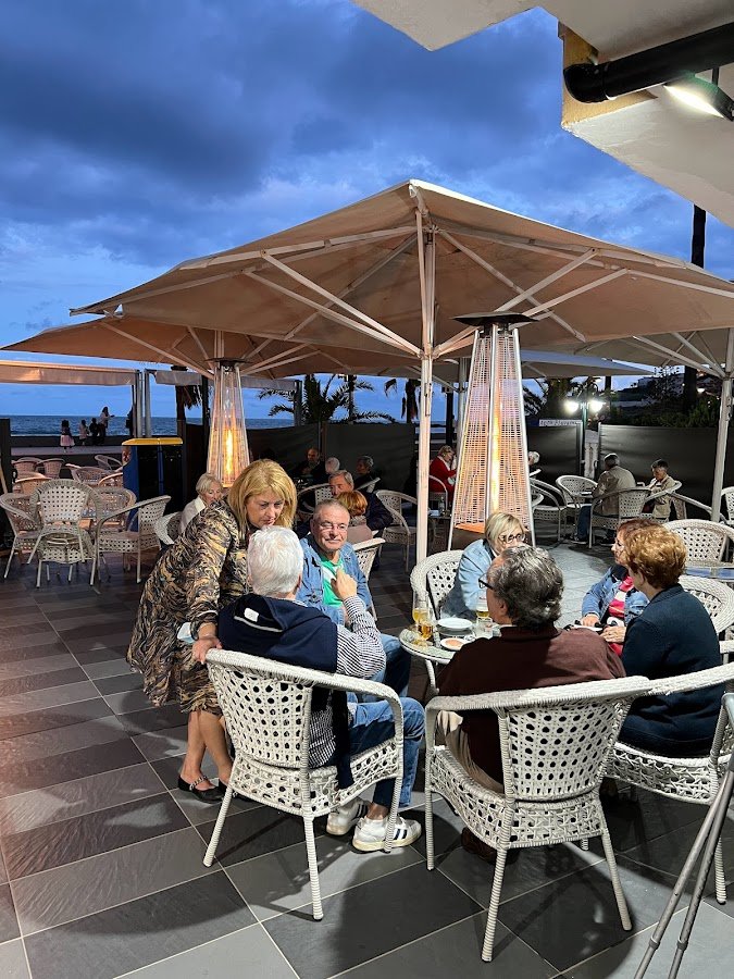 New Ibiza Café - Bar - restaurante en Oropesa del Mar, Castellón, España