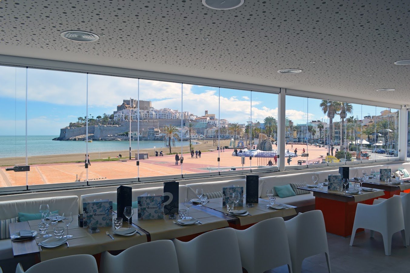 Mandarina Club - restaurante en Peñíscola, Castellón, España