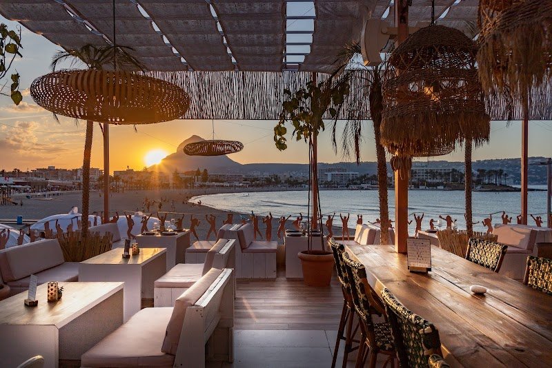 Achill Bar & Dancefloor • Lounge Jávea - restaurante en Jávea, Alicante, España