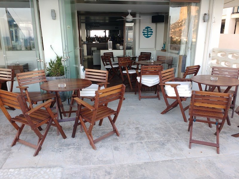 Acuarios beach lounge bar - restaurante en Calpe, Alicante, España