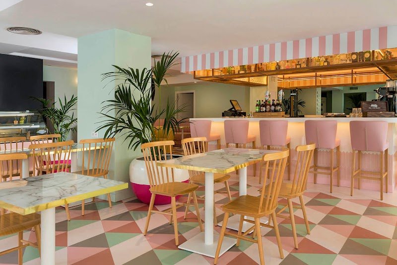 Agir Springs Diner - restaurante en Benidorm, Alicante, España