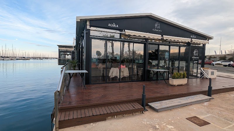 Albacora by Alejandro del Toro | Restaurante Puerto Valencia - restaurante en Valencia, Valencia, España