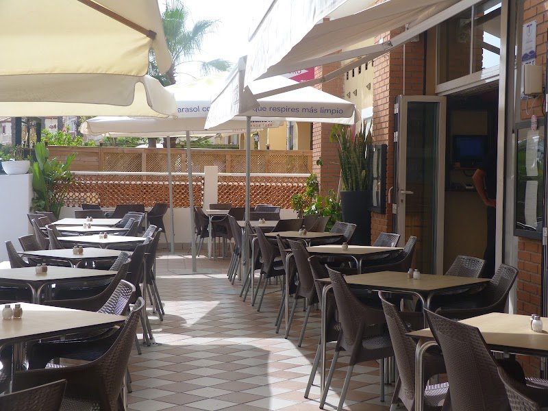 Alejandros Bar Restaurant - restaurante en La Zenia, Alicante, España