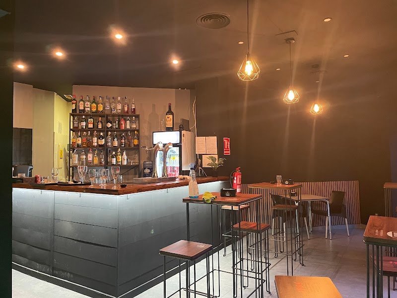 Altuza Bar - restaurante en Valencia, Valencia, España