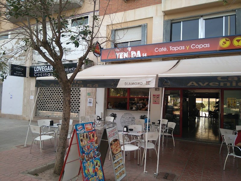 Avenida 54 - restaurante en Elche, Alicante, España