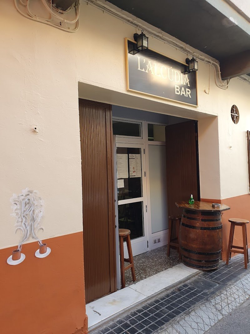 Bar Alcúdia - restaurante en La Vall d'Uixó, Castellón, España