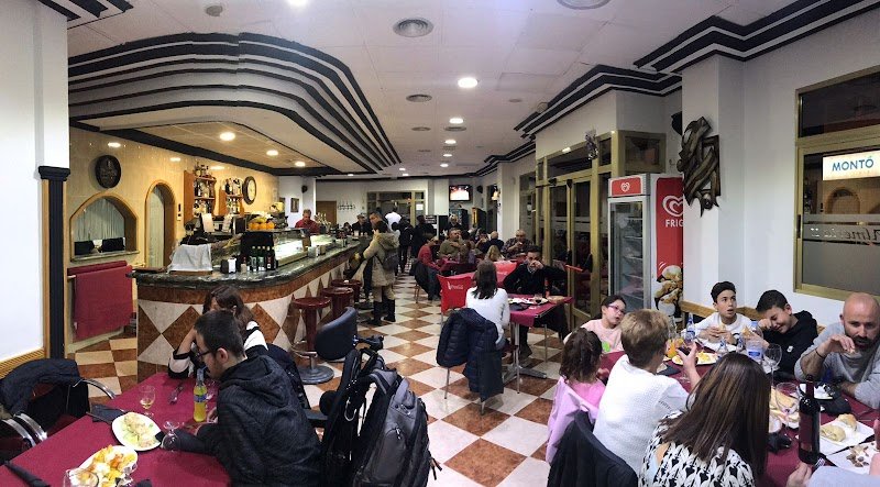 Bar Almería - restaurante en Sagunto, Valencia, España