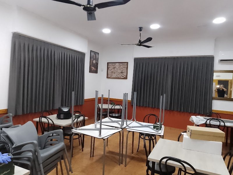 Bar Cafetería Austria-29 - restaurante en Sagunto, Valencia, España