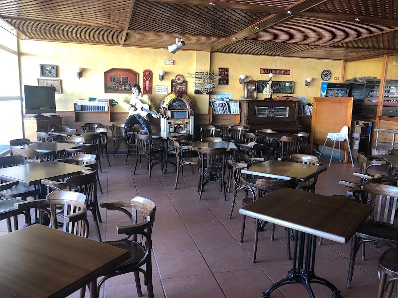 Bar Cafetería Zarcar - restaurante en Finestrat, Alicante, España