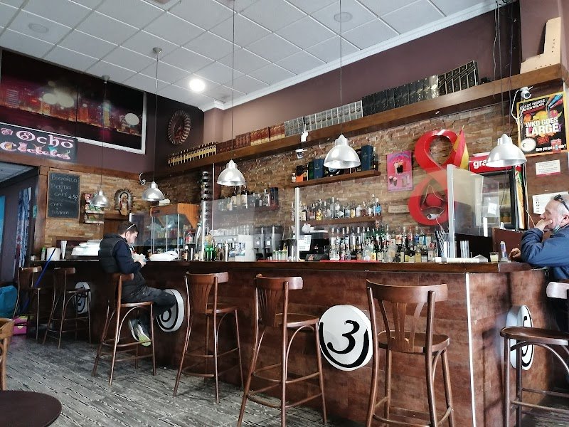 Bar El 8 Ocho - restaurante en Torrevieja, Alicante, España