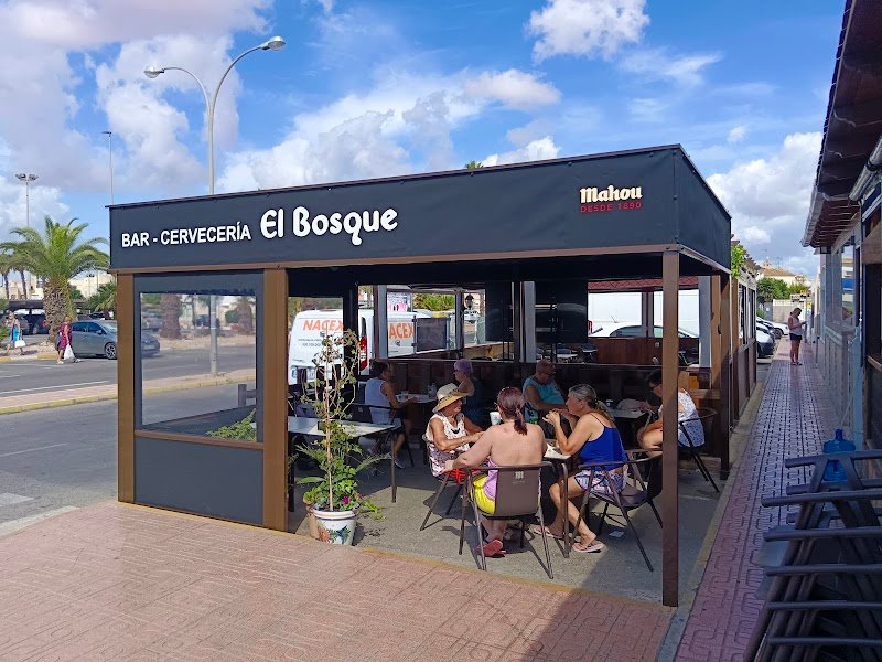 Bar El Bosque - restaurante en Torrevieja, Alicante, España