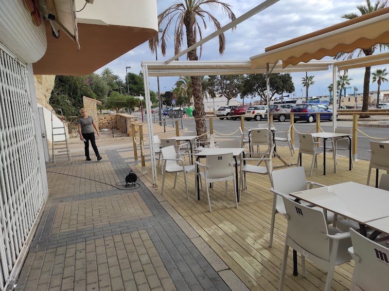 Bar El Siroco - restaurante en Villajoyosa, Alicante, España