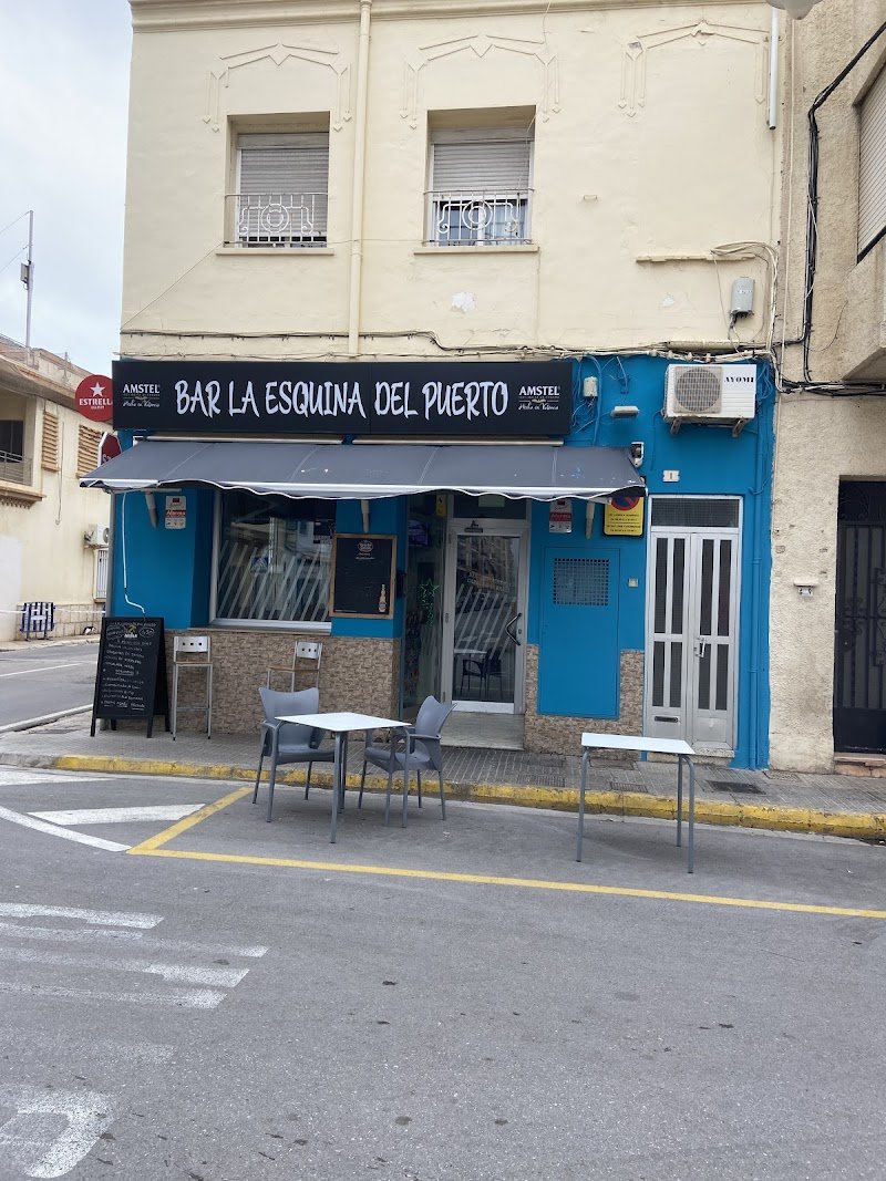 Bar la esquina del puerto - restaurante en Gandía, Valencia, España
