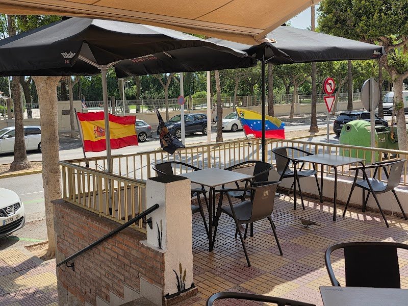 Bar Los Juncos - restaurante en Cullera, Valencia, España