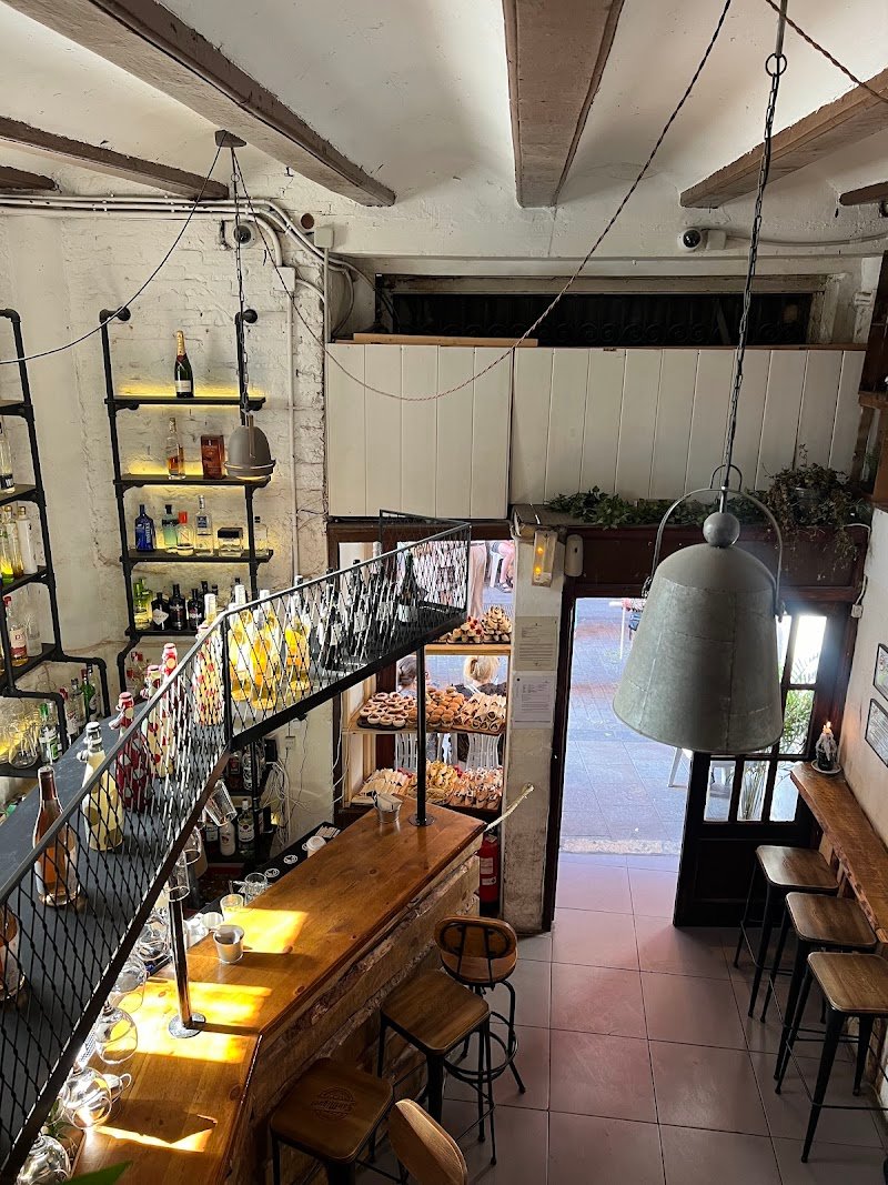 Bar Los Picapiedra - restaurante en Valencia, Valencia, España