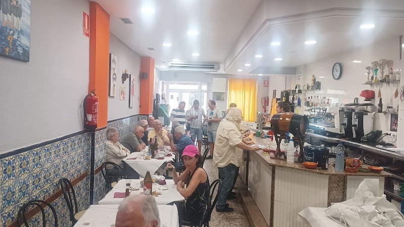 Bar pensat i fet - restaurante en Cullera, Valencia, España