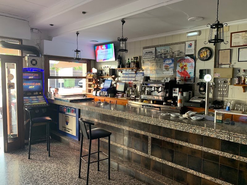 Bar Puerta del Sol S.L. - restaurante en Oliva, Valencia, España