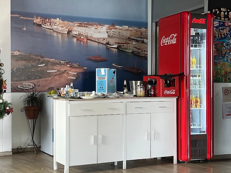 Bar Restaurante Dónde Edu; Club del puerto - restaurante en Gandía, Valencia, España
