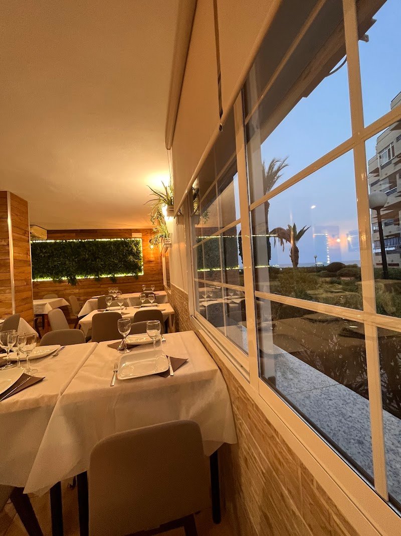 Bar - Restaurante La Toja - restaurante en Pilar de la Horadada, Alicante, España