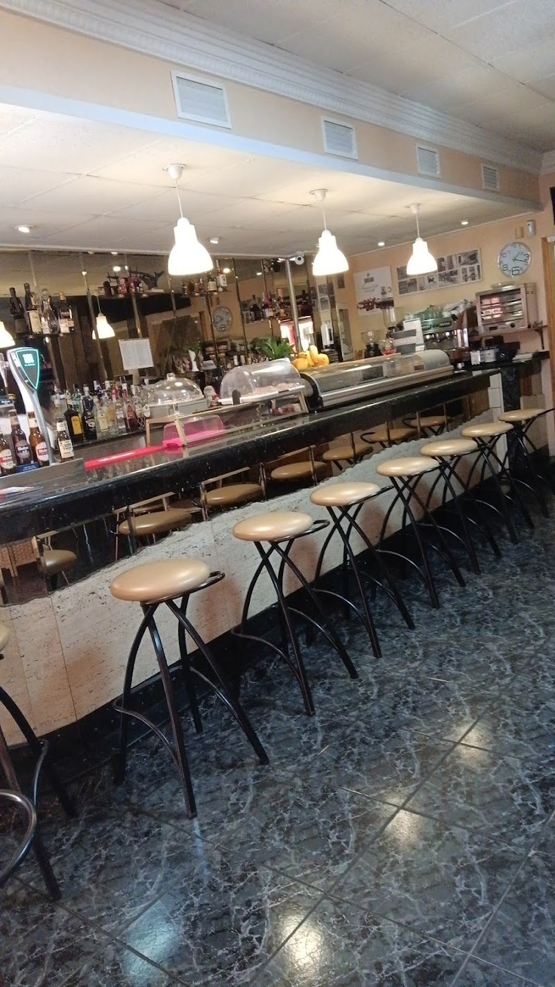 Bar Sayra Cafetería - restaurante en Torrevieja, Alicante, España