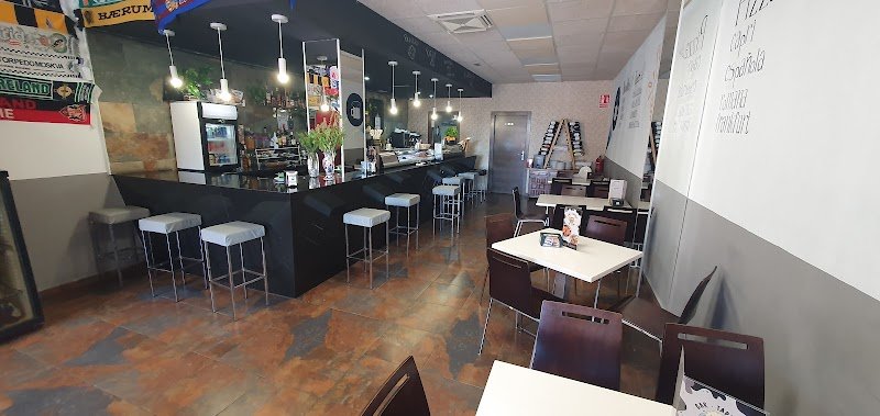 Bar Taperia El Tito - restaurante en Pilar de la Horadada, Alicante, España